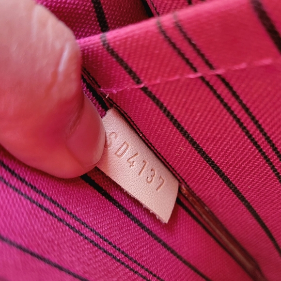 💕 LOUIS VUITTON Neverfull Monogram "PEONY" Mm/Gm Clutch/ Wristlet/Crossbody - Picture 11 of 15